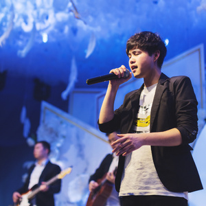 欧美六十路老妇
